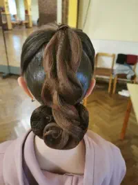 účes